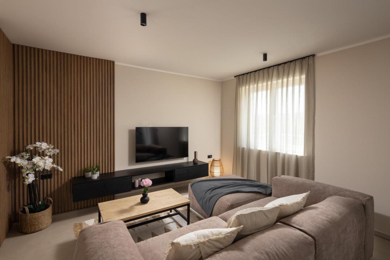 3 Luxury Bedroom Apartment Emma Синь Екстер'єр фото