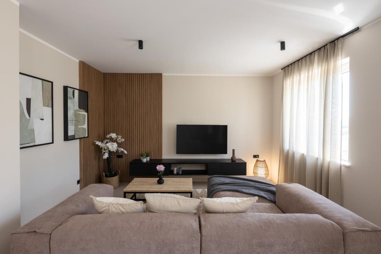 3 Luxury Bedroom Apartment Emma Синь Екстер'єр фото
